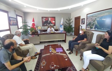 Dikili Belediye Başkanı Adil Kırgöz’ü ziyaret ettik